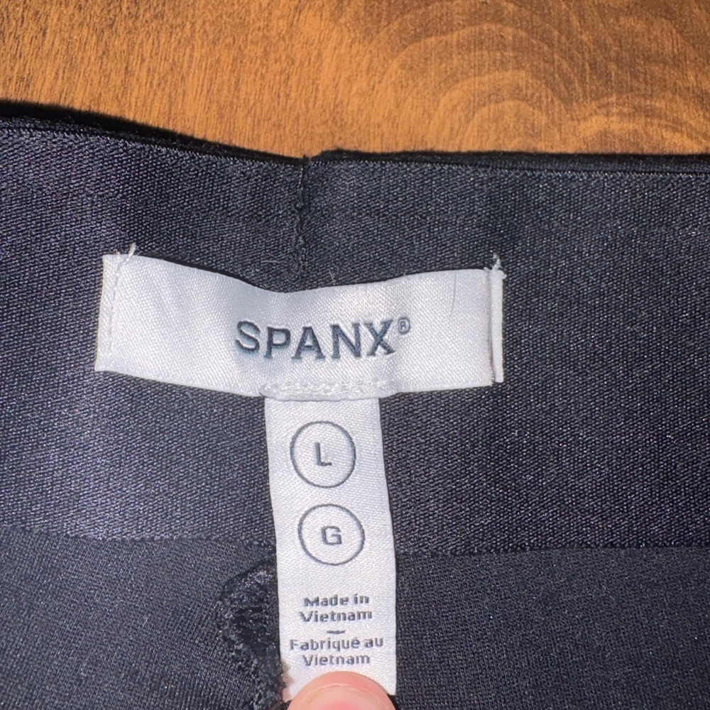 SPANXsupersmooth™ PerfectFit
Ponte Flare Pant - Picture 6 of 7